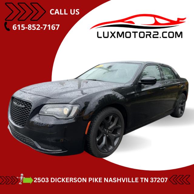2022 Chrysler 300 Touring's photo
