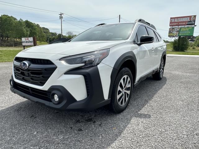 2024 Subaru Outback Premium's photo
