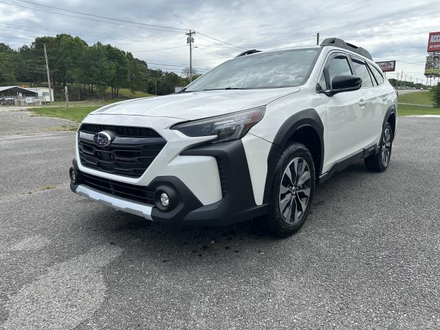 2023 Subaru Outback Limited's photo