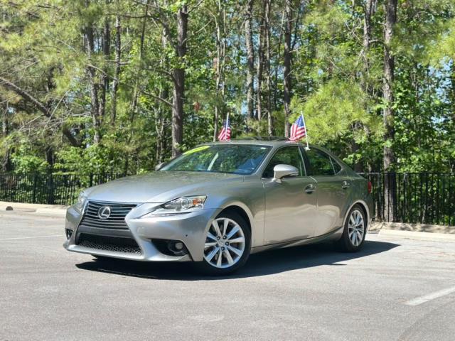 2016 Lexus IS 350 200t's photo