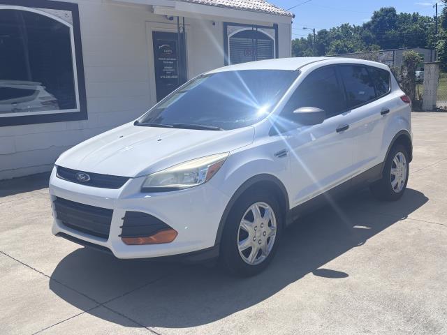 2014 Ford Escape S's photo