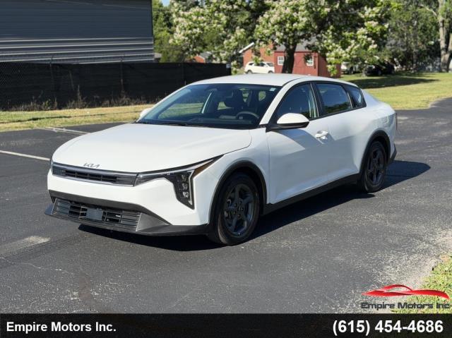 2025 Kia K4 LXS AT's photo