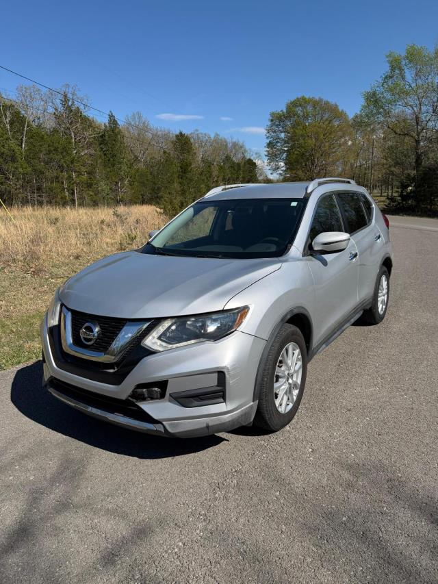 2017 Nissan Rogue SV FWD's photo