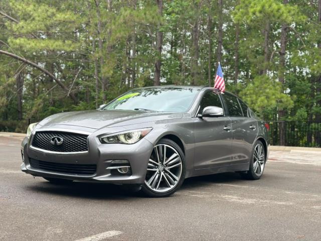 2017 INFINITI Q50 Hybrid Premium AWD's photo