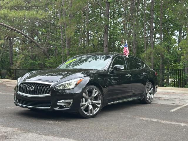 2016 INFINITI Q70L 3.7 L's photo